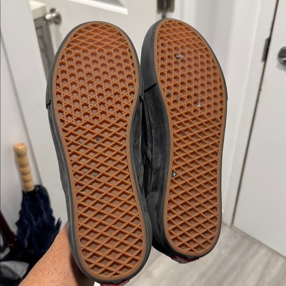 VANS SKATE SLIP-ON SHOES - Picture 10 of 11